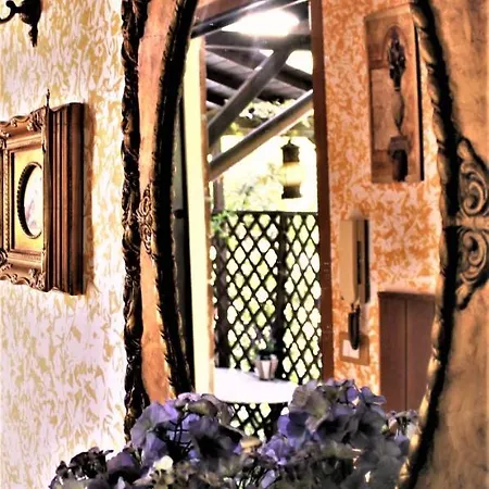 Konukevi I Gerani Rossi